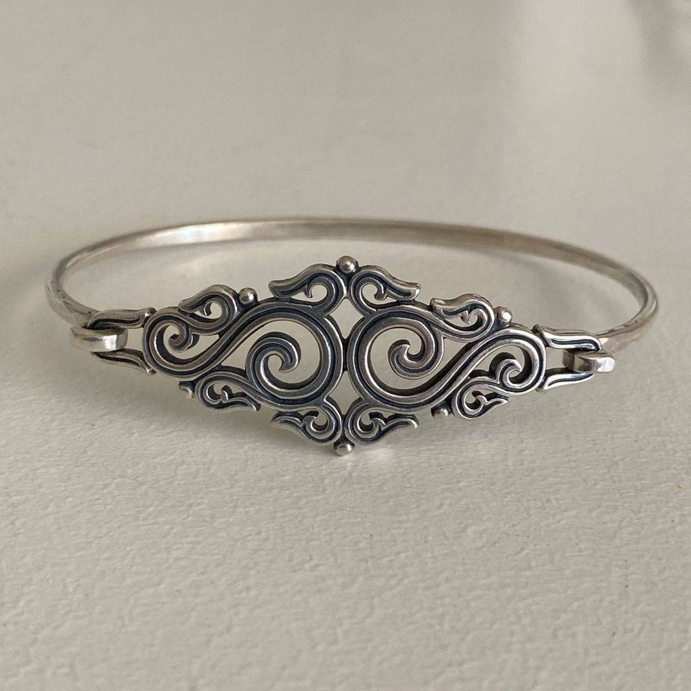 James Avery Retired Sorrento Hook On Bracelet(L)